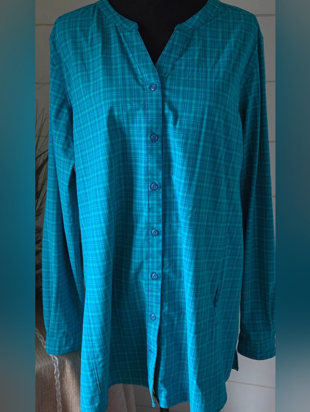 Duluth Trading Co Blue Plaid Button Women DuluthFlex Sidewinder Workwear Shirt